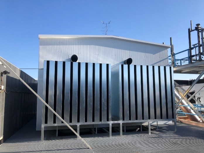 Silenciador acústico instalado en cubierta del data center